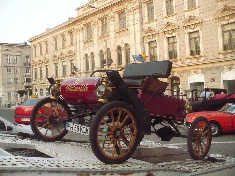 1901 Oldsmobile Car
