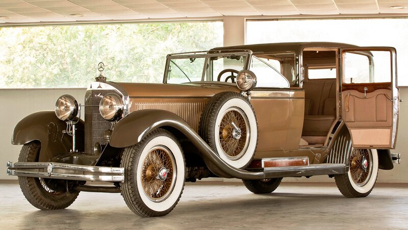 1930s Mercedes-Benz sedan