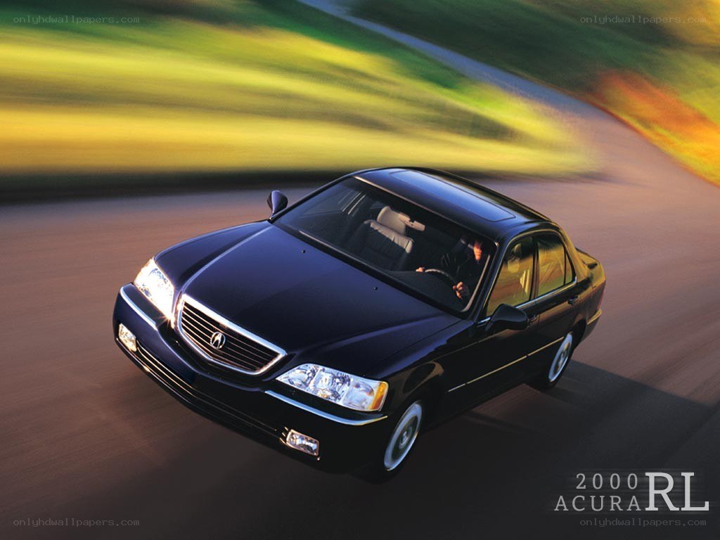 2000 Acura RL in motion