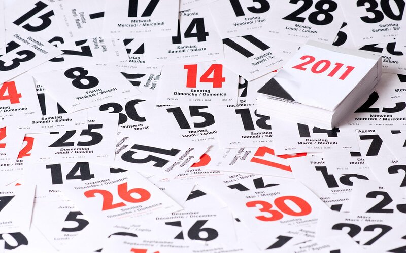 2011 calendar pages scattered