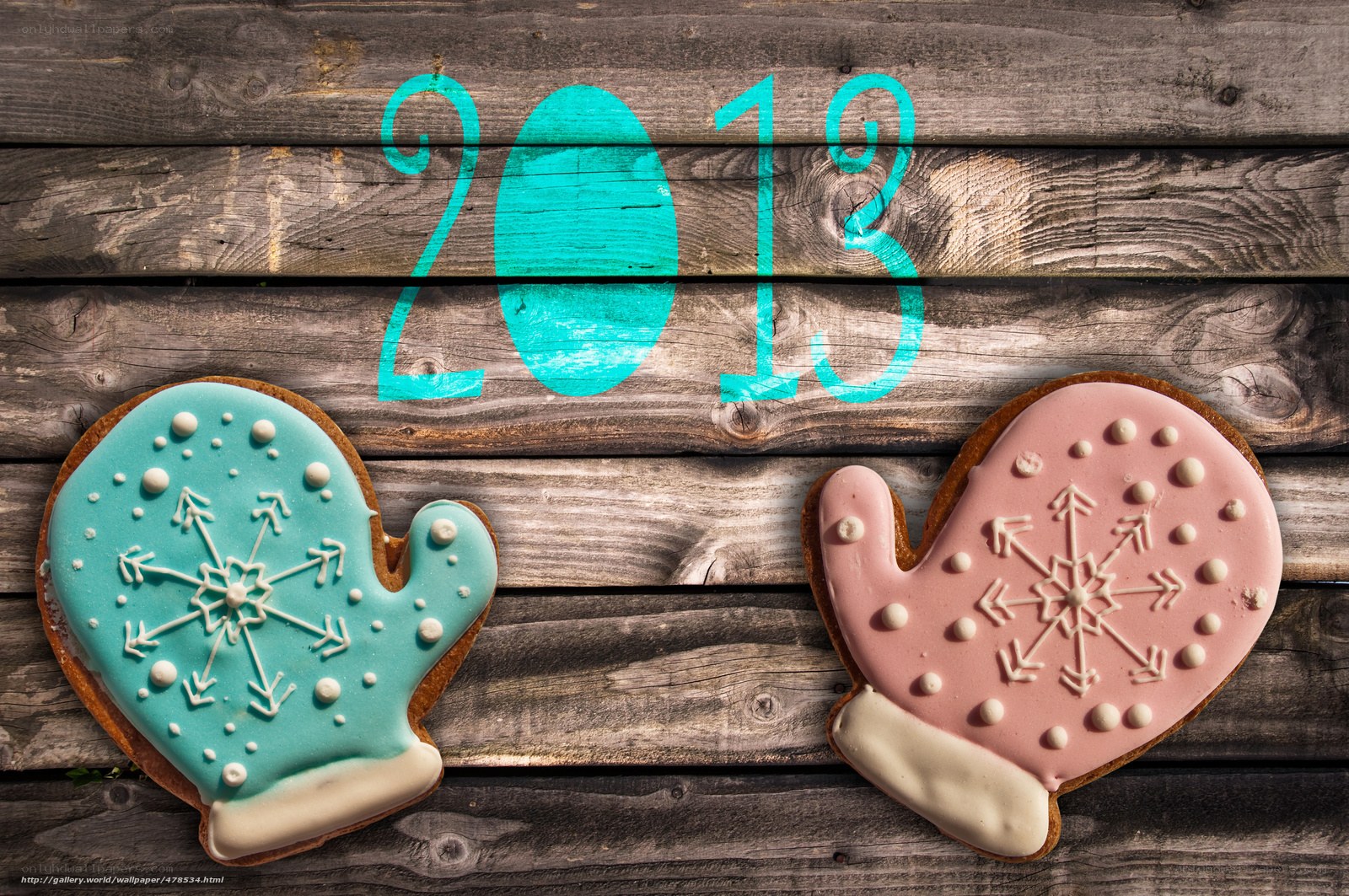 2013 cookies on wood