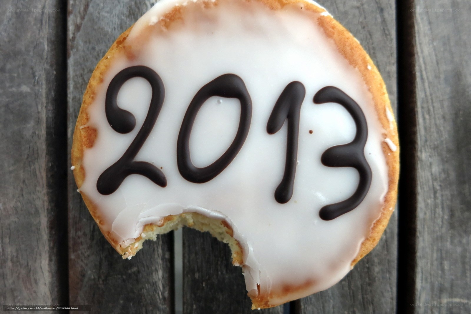 2013 donut on wood