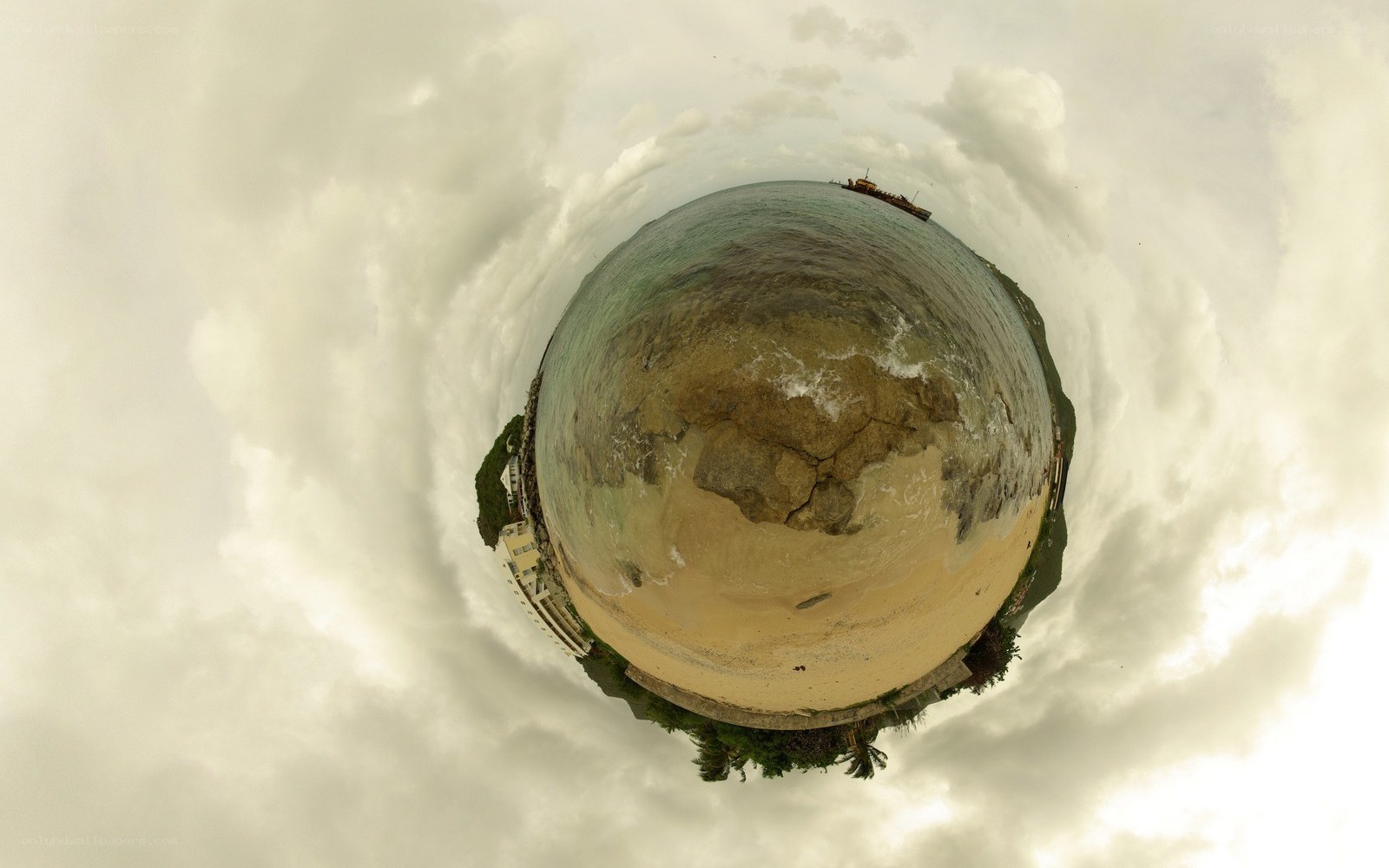 360-degree beach panorama