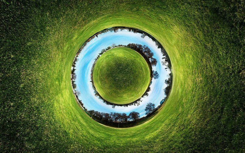 360-degree Grass Sphere — Green