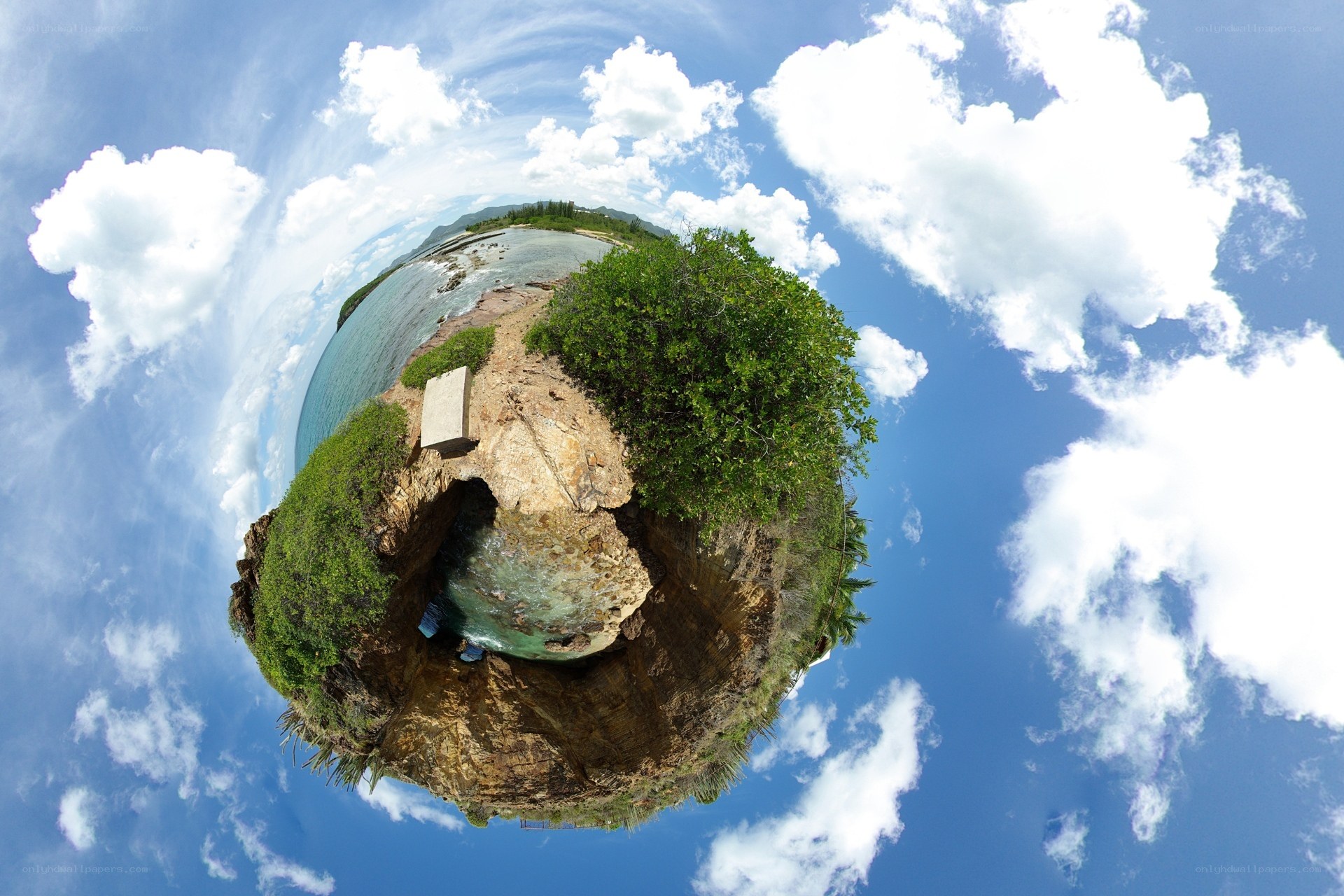 360-degree island panorama
