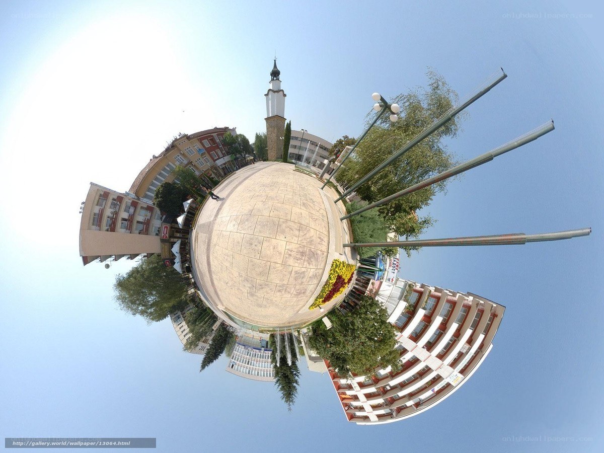 360-degree town square view