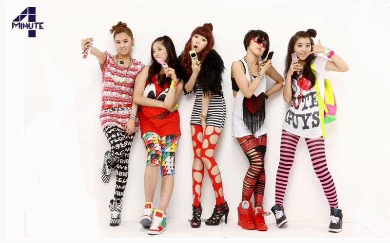 4Minute group photo
