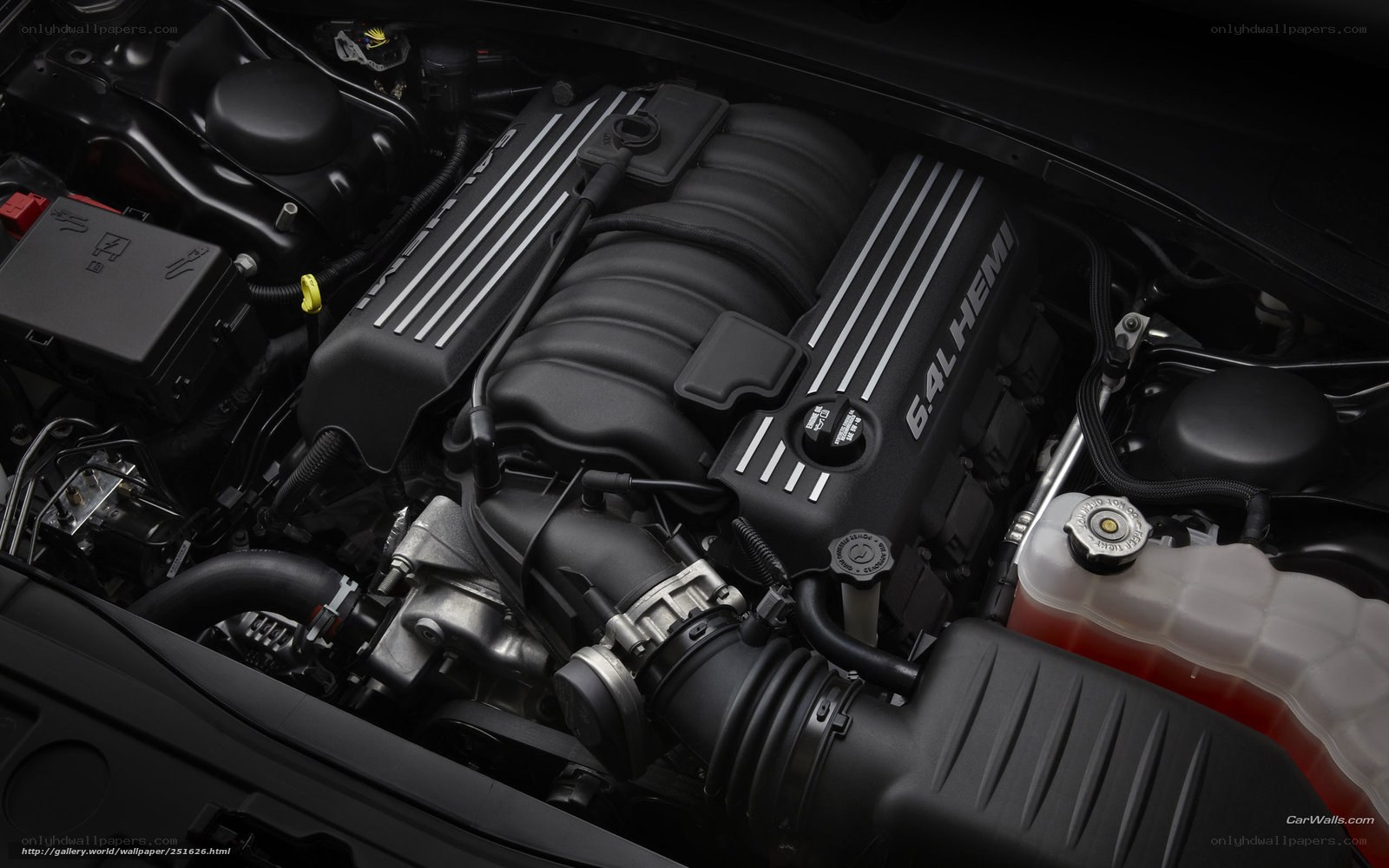 6.4L HEMI engine bay