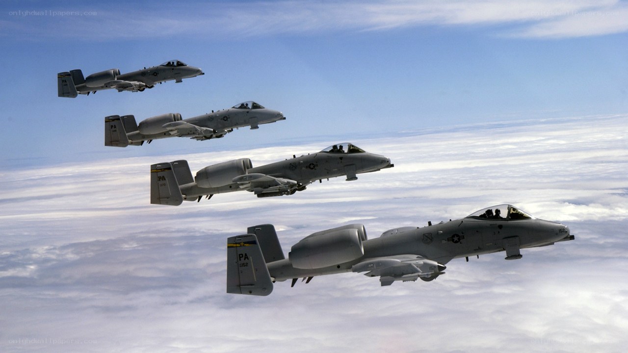 A-10 Thunderbolt II formation flight