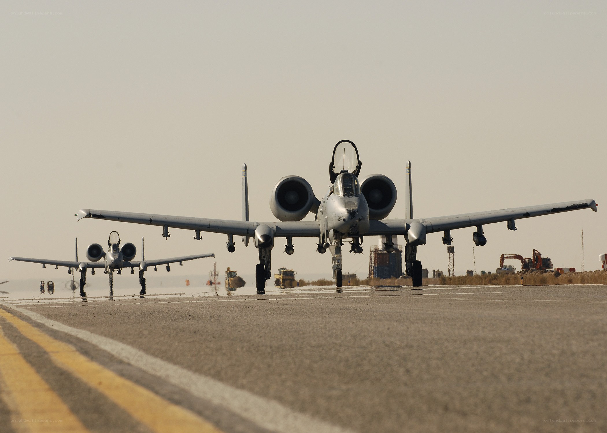 A-10 Thunderbolt II on runway
