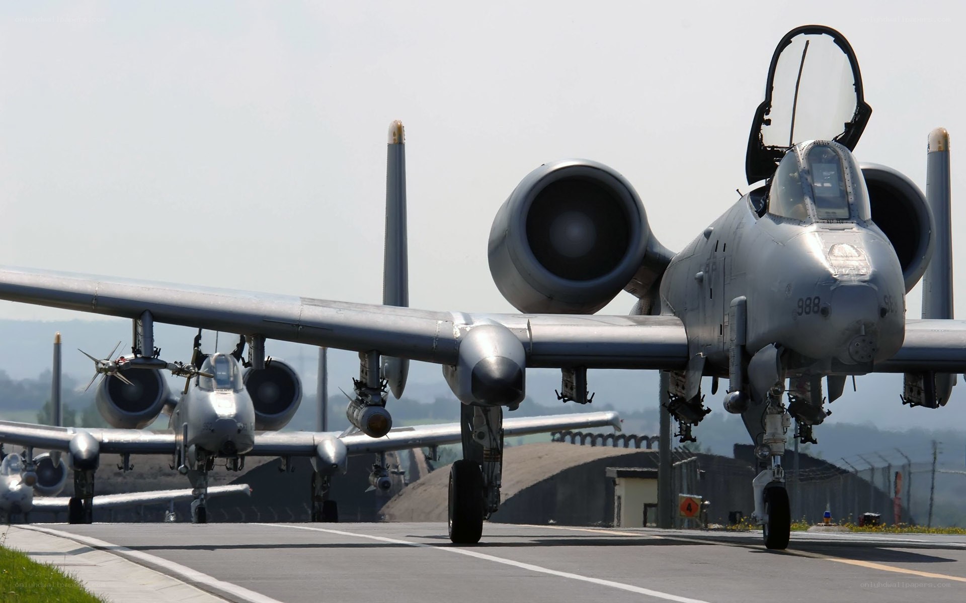 A-10 Thunderbolt II on runway