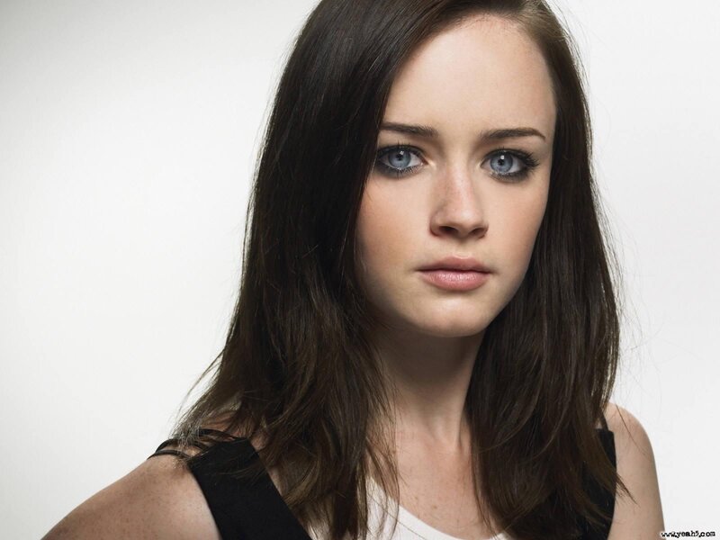 A woman with blue eyes