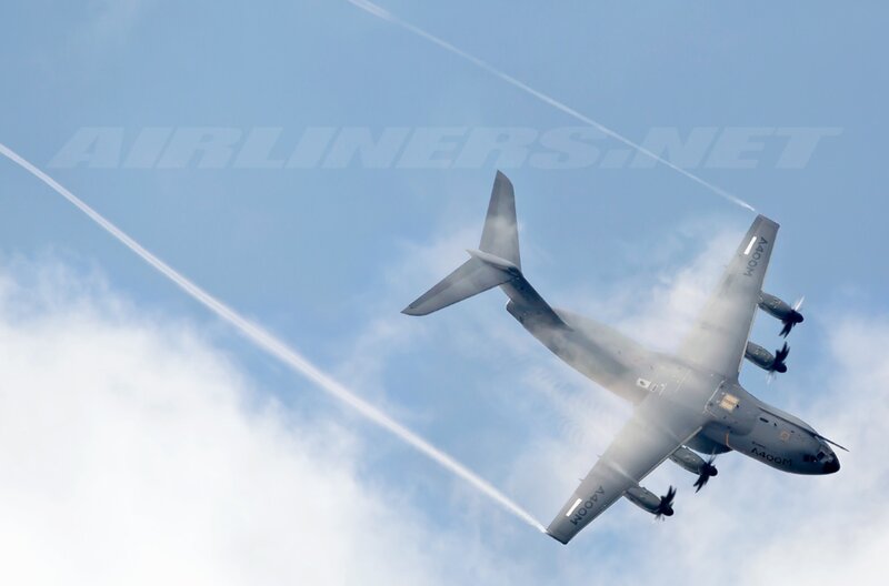 A400M Military Transport Aircraft — Blue, Dynamic