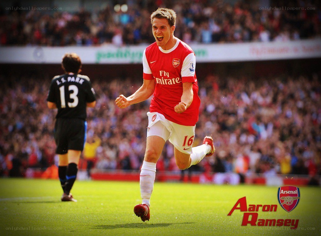 Aaron Ramsey celebrates goal