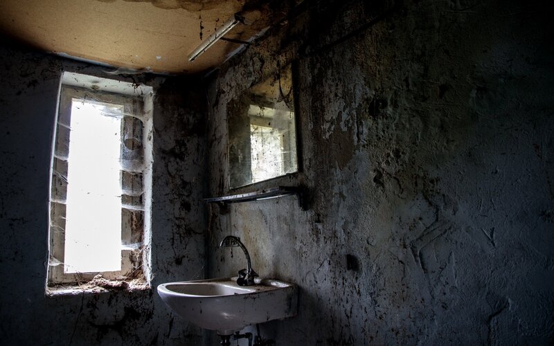 Abandoned Bathroom — Gray, Dramatic