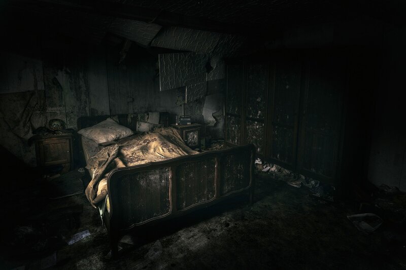 Abandoned Bedroom — Black