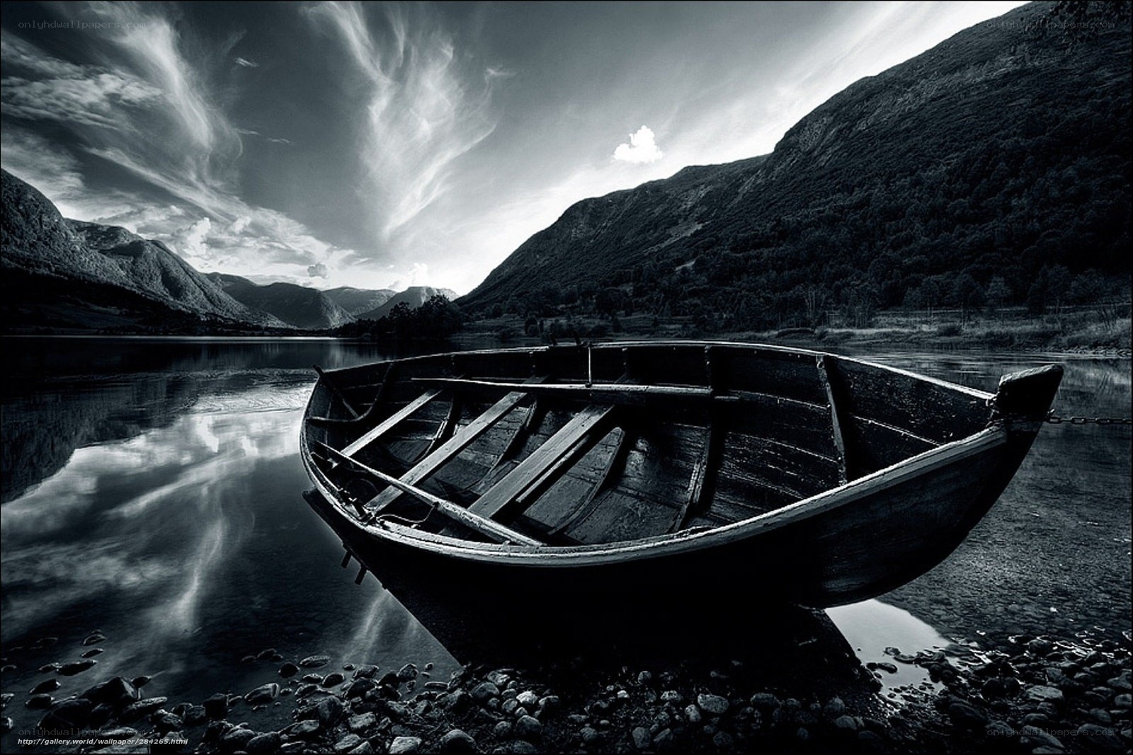 Abandoned boat on a lake