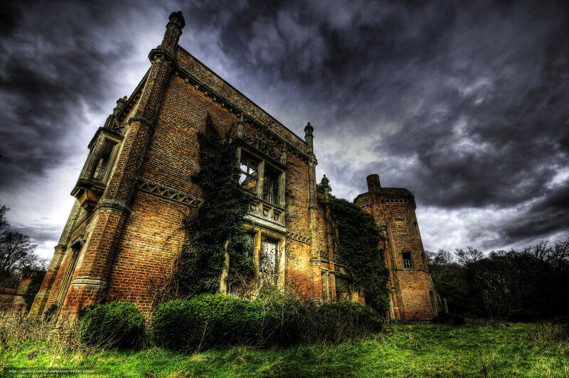 Abandoned Brick Building — Green, Dramatic, Photograph, Ivy