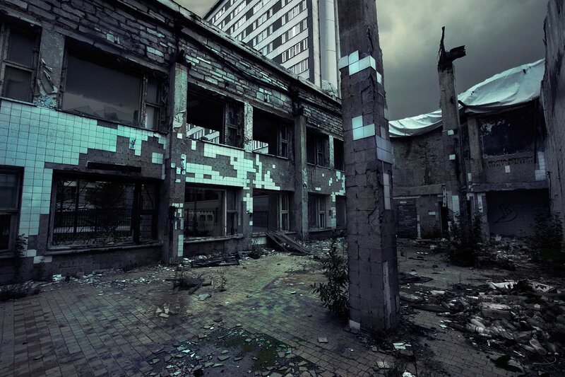 Abandoned Building Courtyard — Gray, Dramatic, Night
