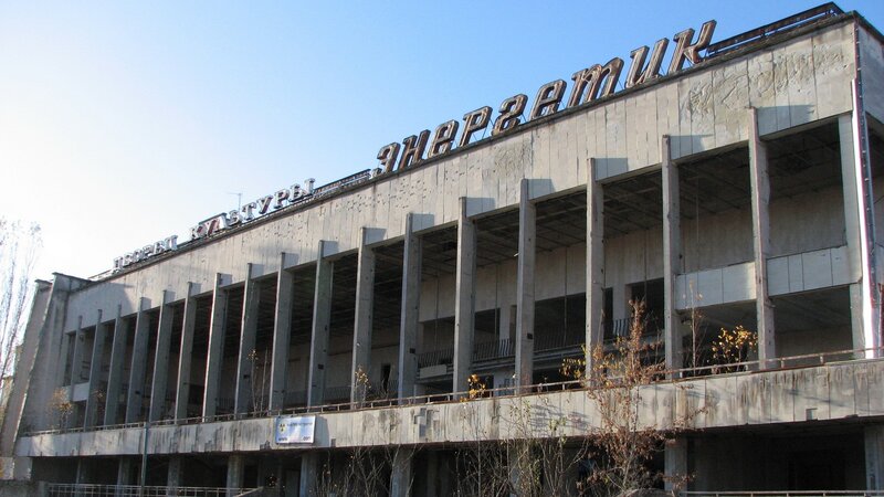 Abandoned Building — Gray, Desolate, Afternoon, Photograph