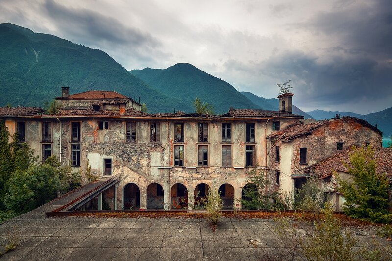 Abandoned Building — Gray, Dramatic, Photograph