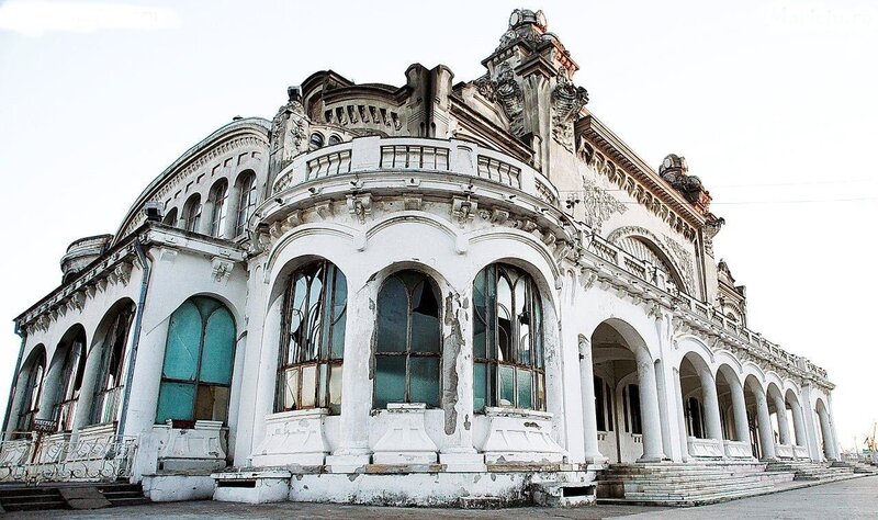 Abandoned Building — White, Dramatic