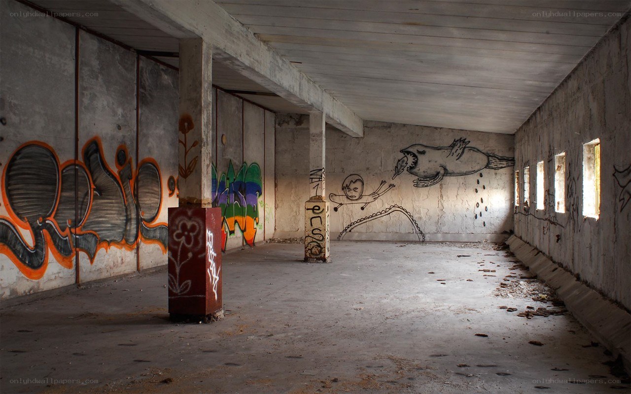 Abandoned building with graffiti