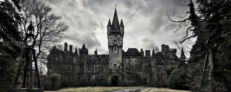 Abandoned Castle — Gray, Dramatic