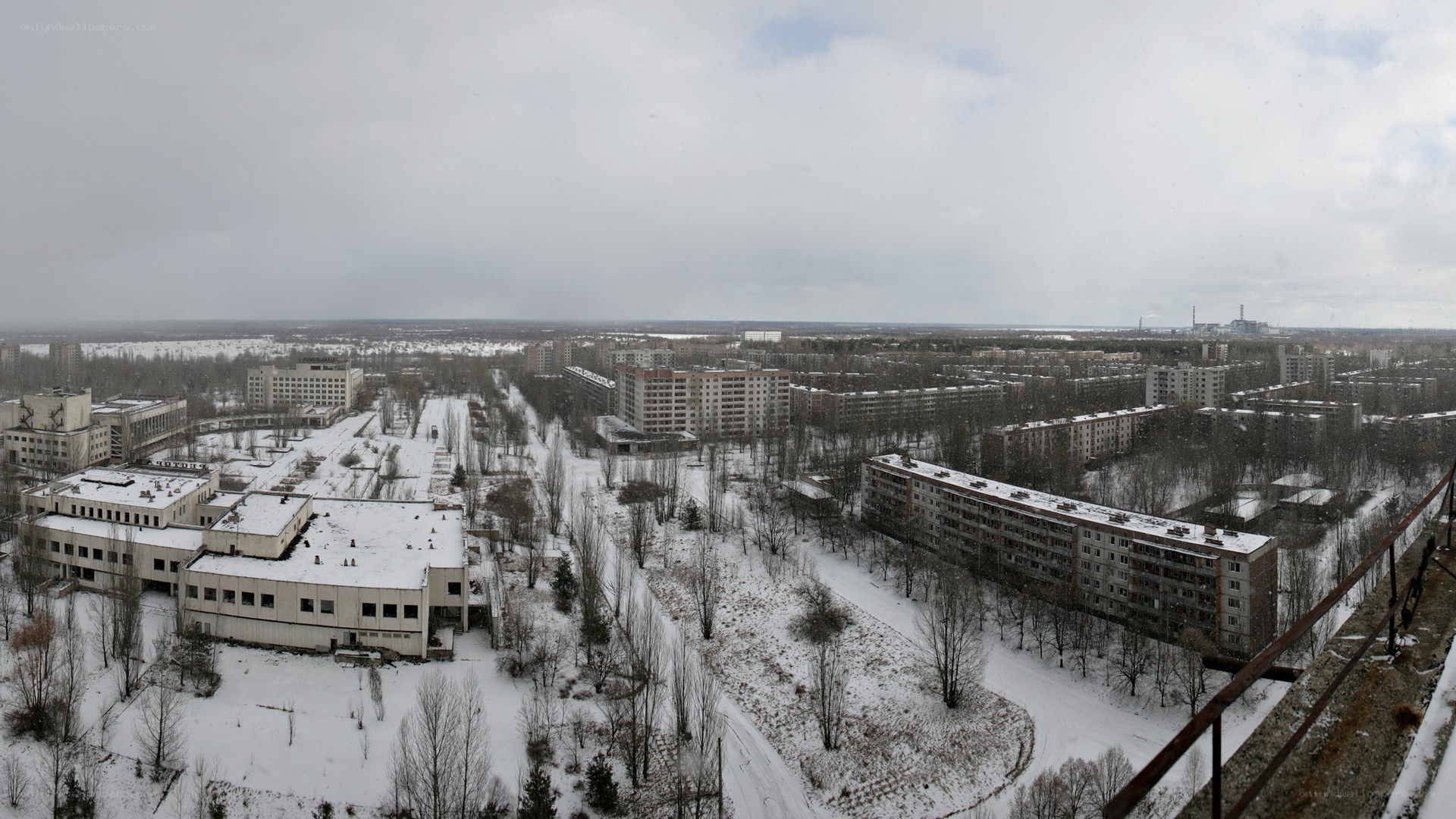 Abandoned city in winter