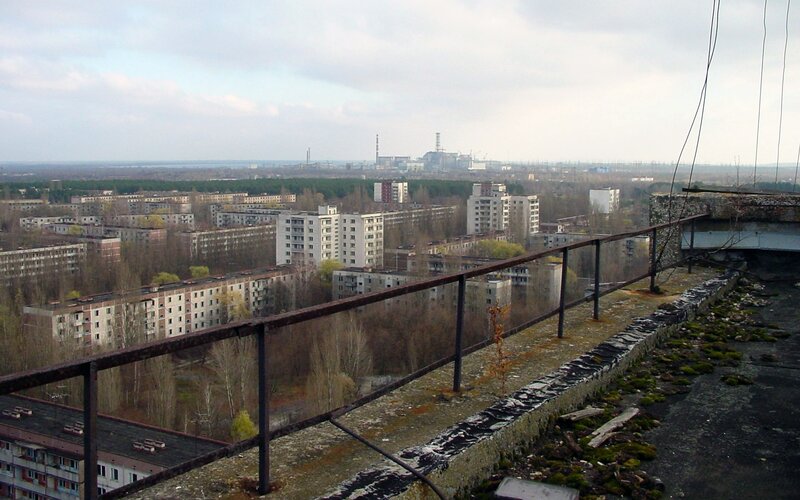 Abandoned City View — Gray, Desolate