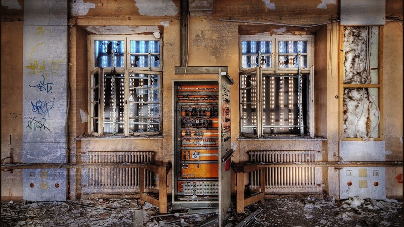 Abandoned Control Room — Brown, Dramatic