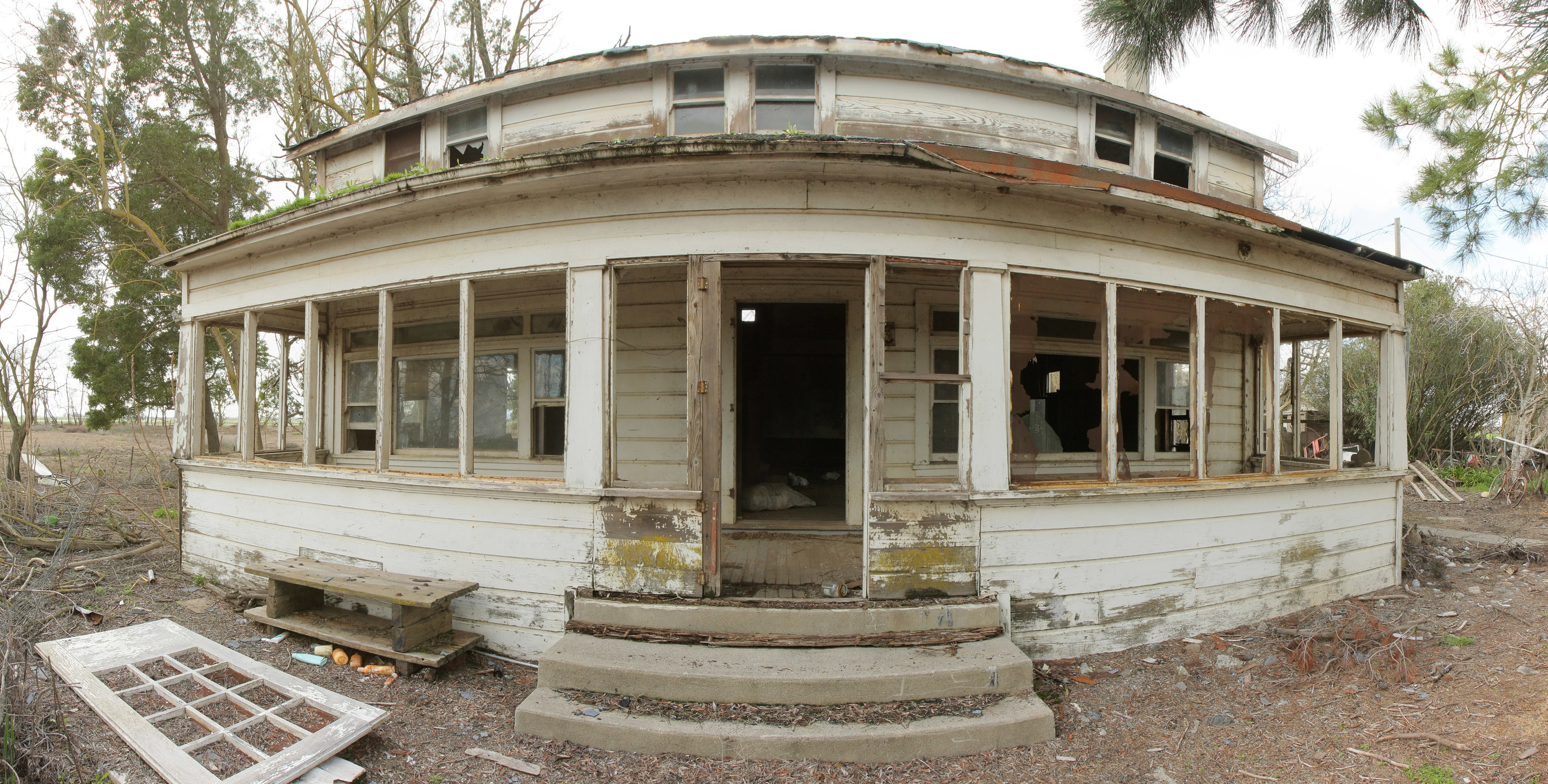 Abandoned curved house
