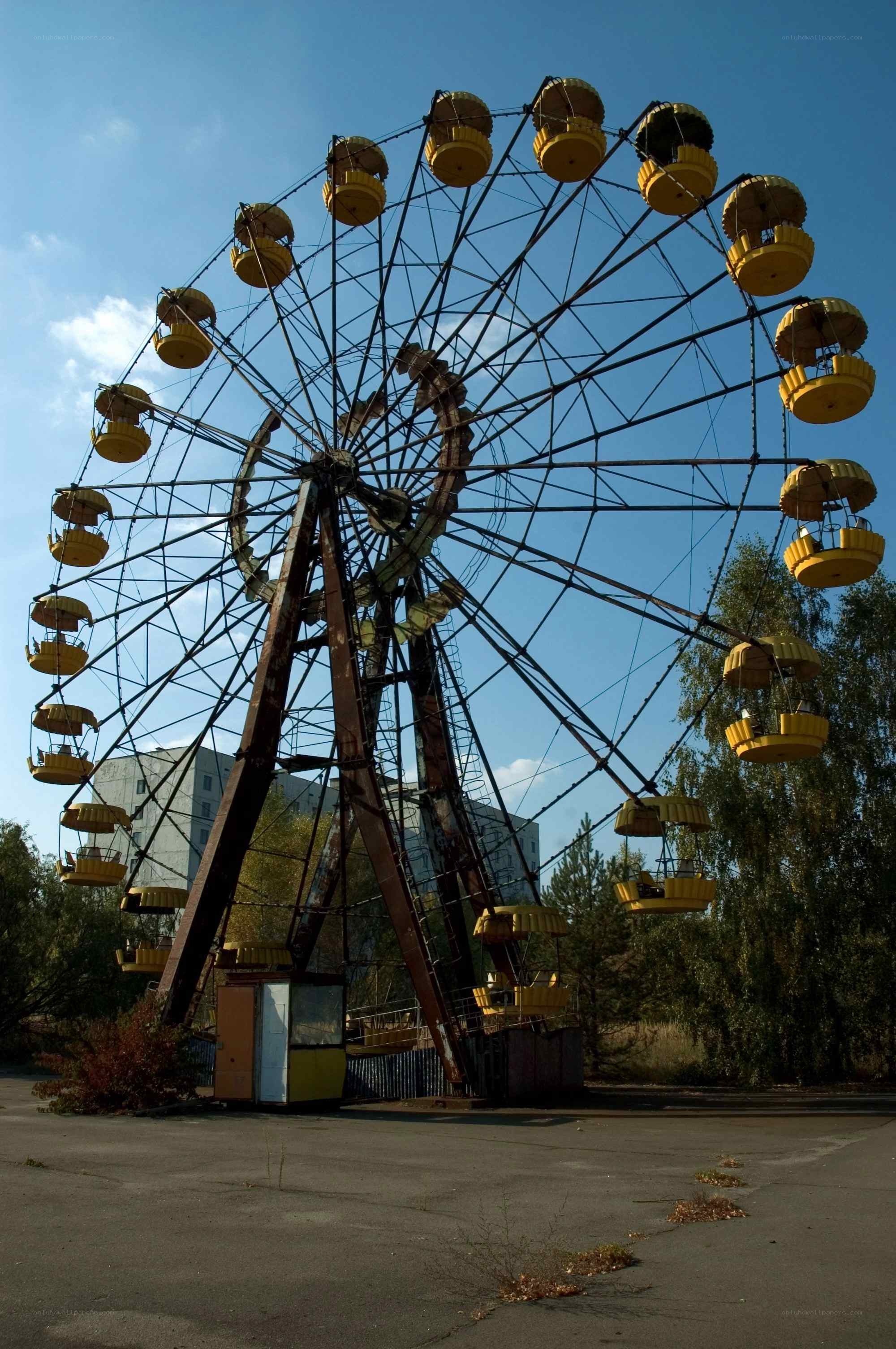 Abandoned Ferris Wheel