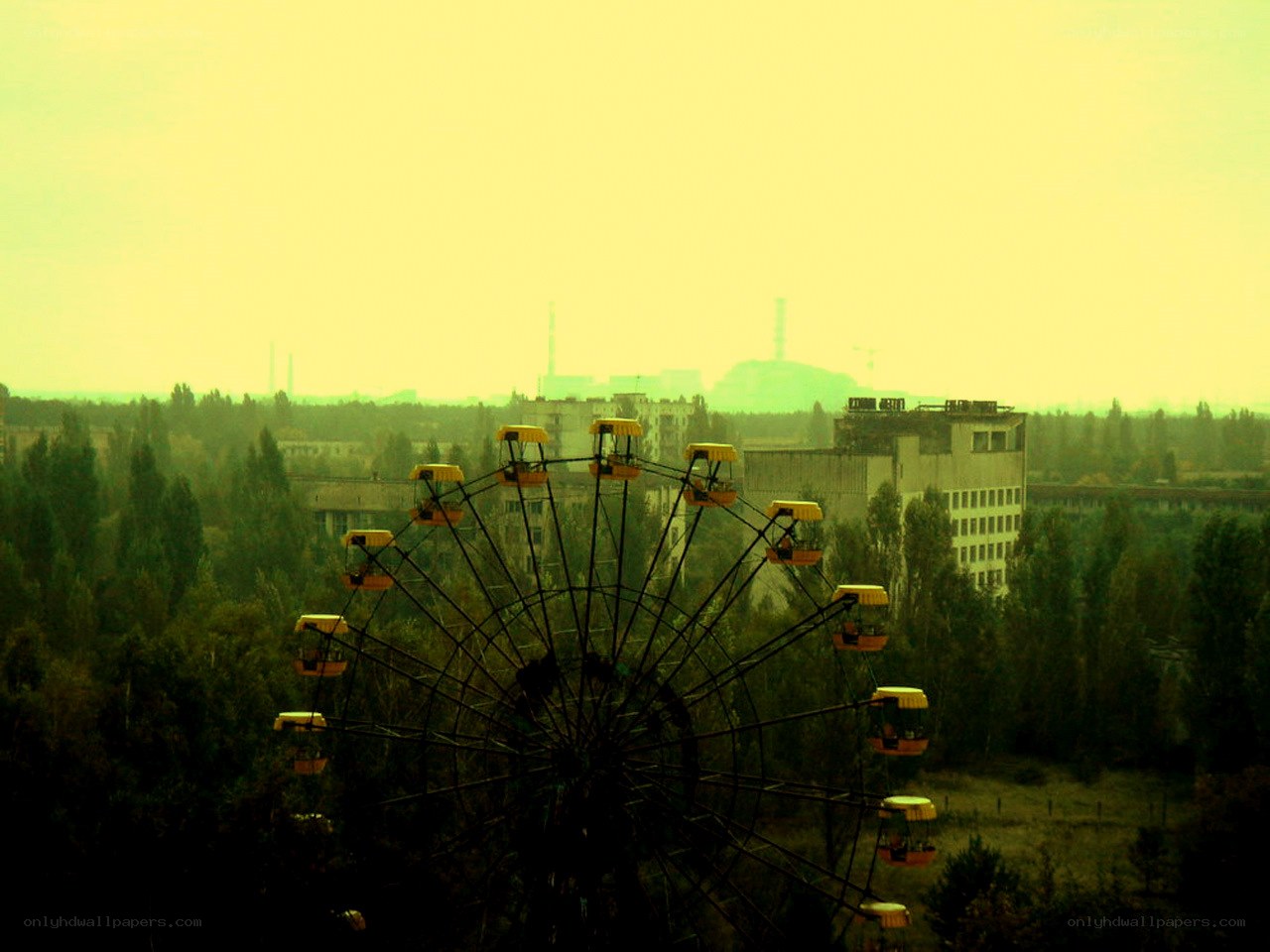 Abandoned Ferris Wheel in Pripyat