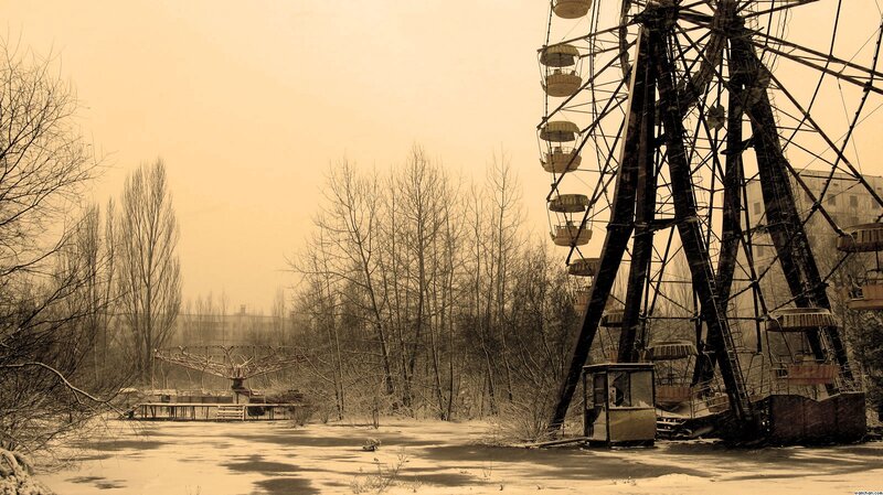 Abandoned Ferris Wheel — Sepia