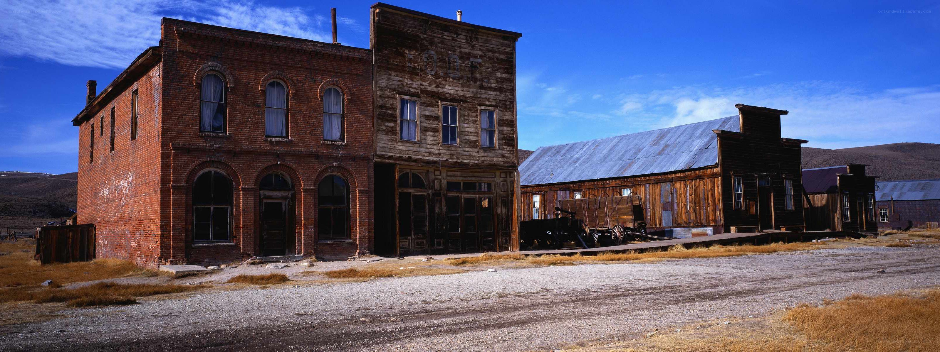 abandoned ghost town buildings