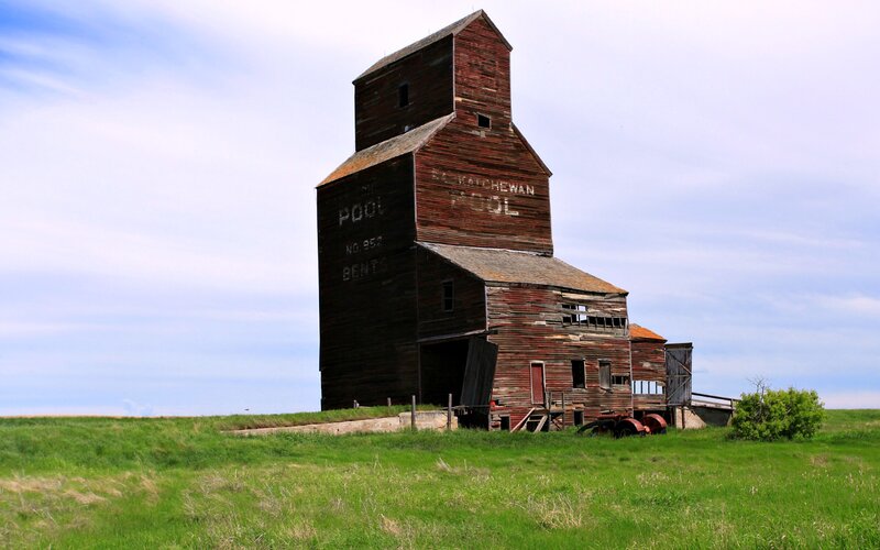 Abandoned Grain Elevator — Green