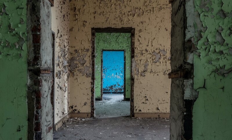 Abandoned Hallway — Green, Desolate