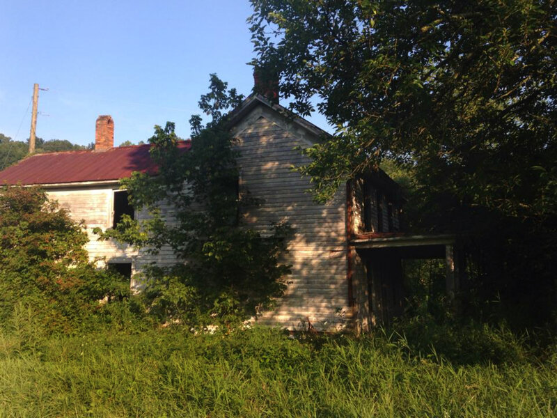 Abandoned House — Green, Desolate