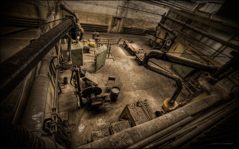 Abandoned industrial workshop