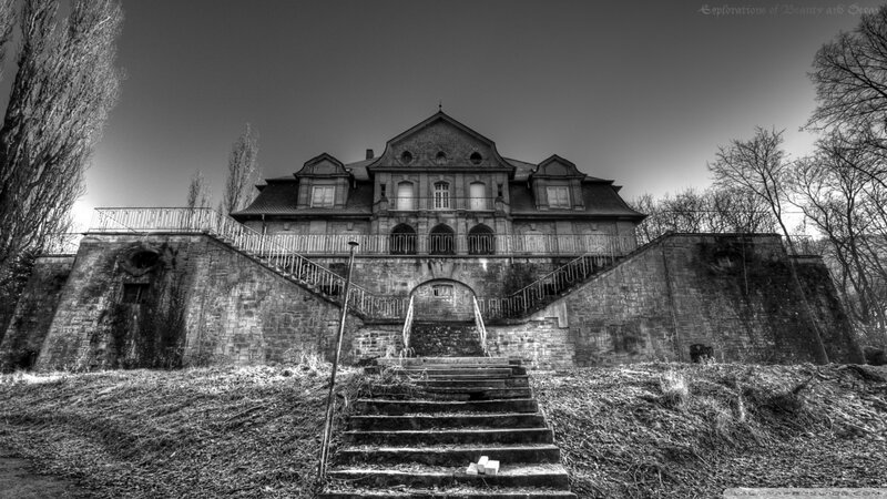 Abandoned Mansion — Black