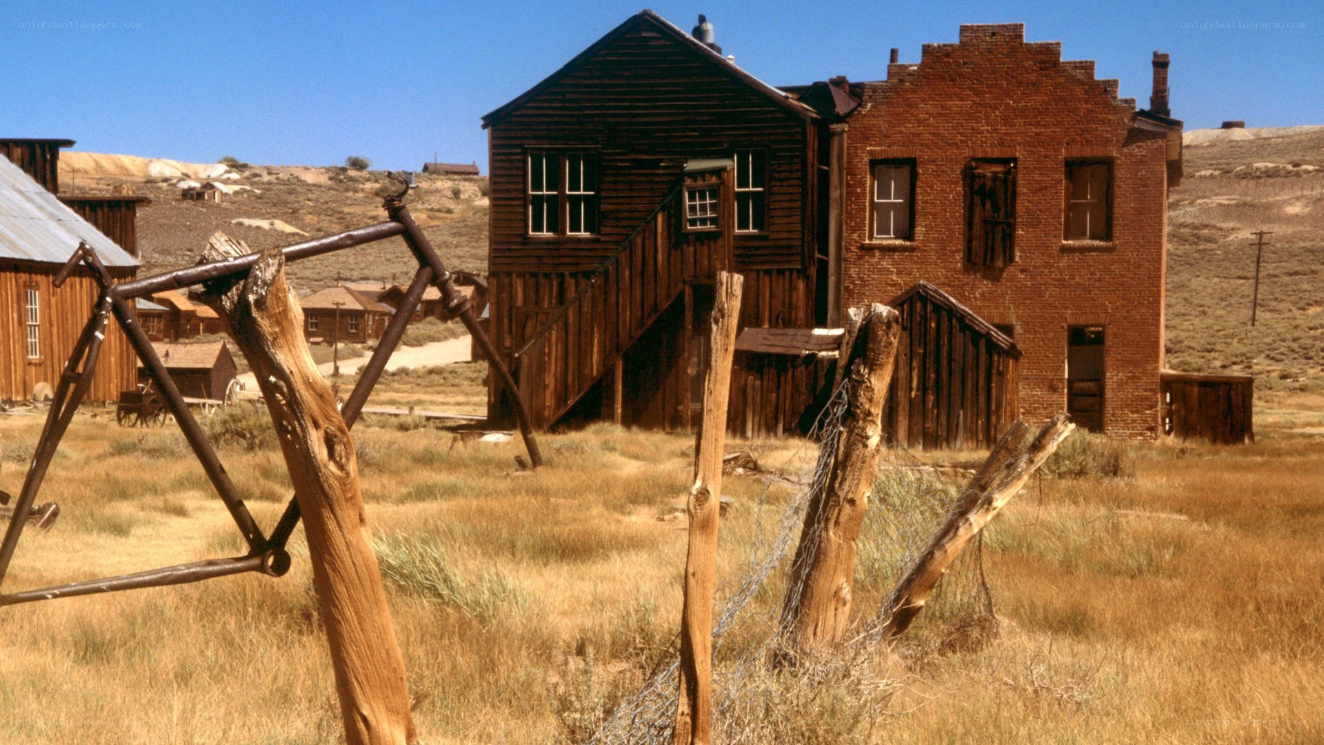 abandoned mining town buildings