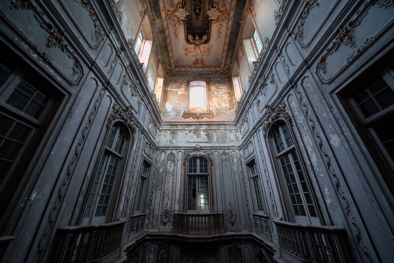 Abandoned Palace Hall — Gray