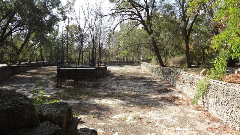 abandoned park area