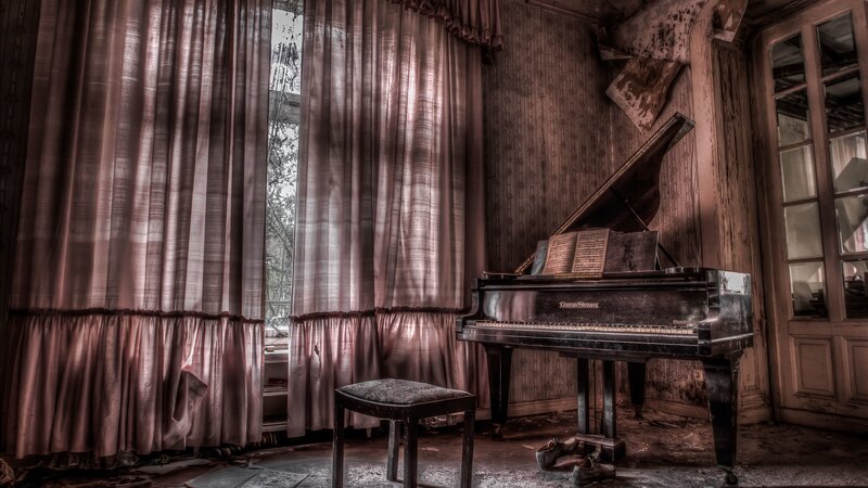 Abandoned Piano in Room — Brown, Dramatic, Photograph