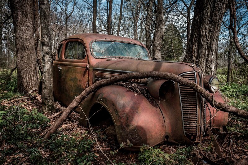 Abandoned Rusty Car — Brown