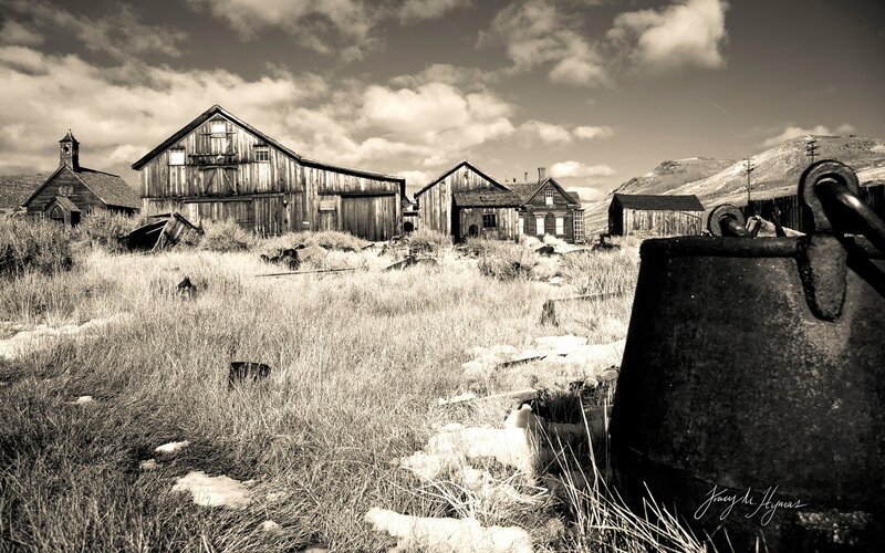 Abandoned town in the desert