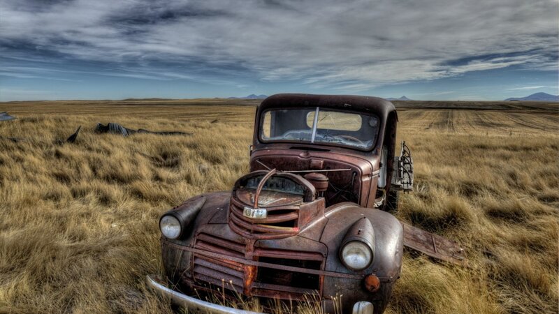 Abandoned Truck in Field — Brown