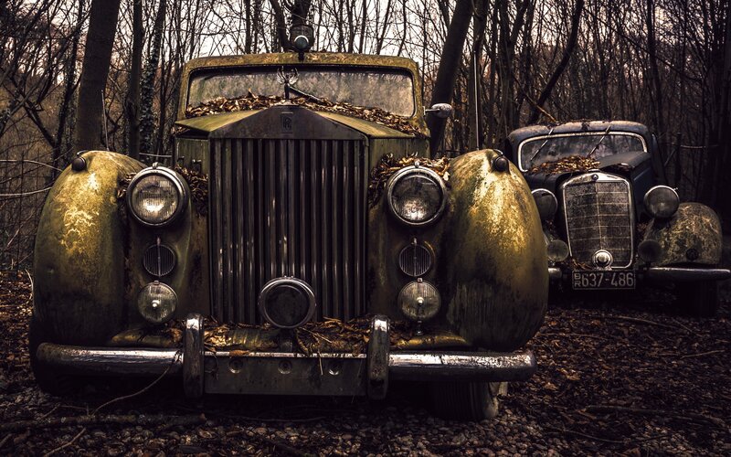 Abandoned Vintage Cars — Brown, Dramatic, Autumn
