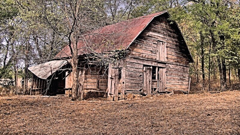 Abandoned Wooden Barn — Brown, Desolate